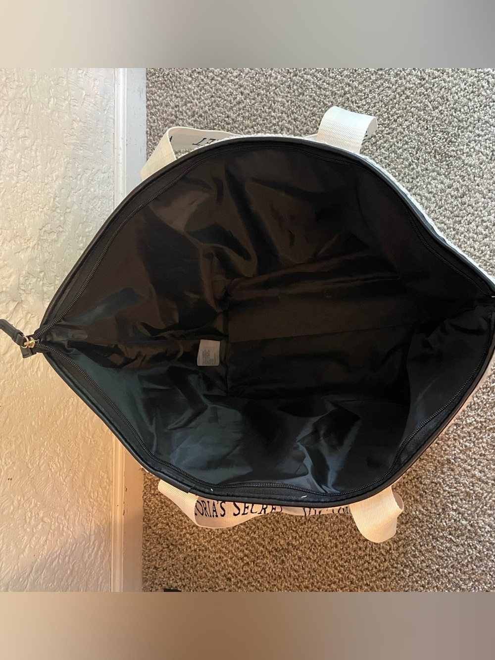 Victoria's Secret Cream Sherpa Tote with Logo Straps - Picture 4 of 7